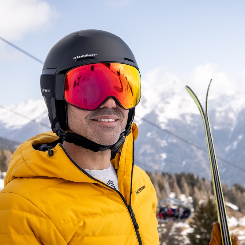 Ski goggles Sarjo Medium Lens by Zeiss - Black/Red - Image 2